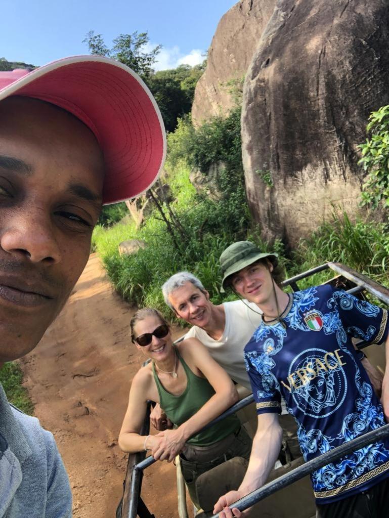 Elephant Safari Lodge Sigiriya Junction ฮาบารานา ภายนอก รูปภาพ