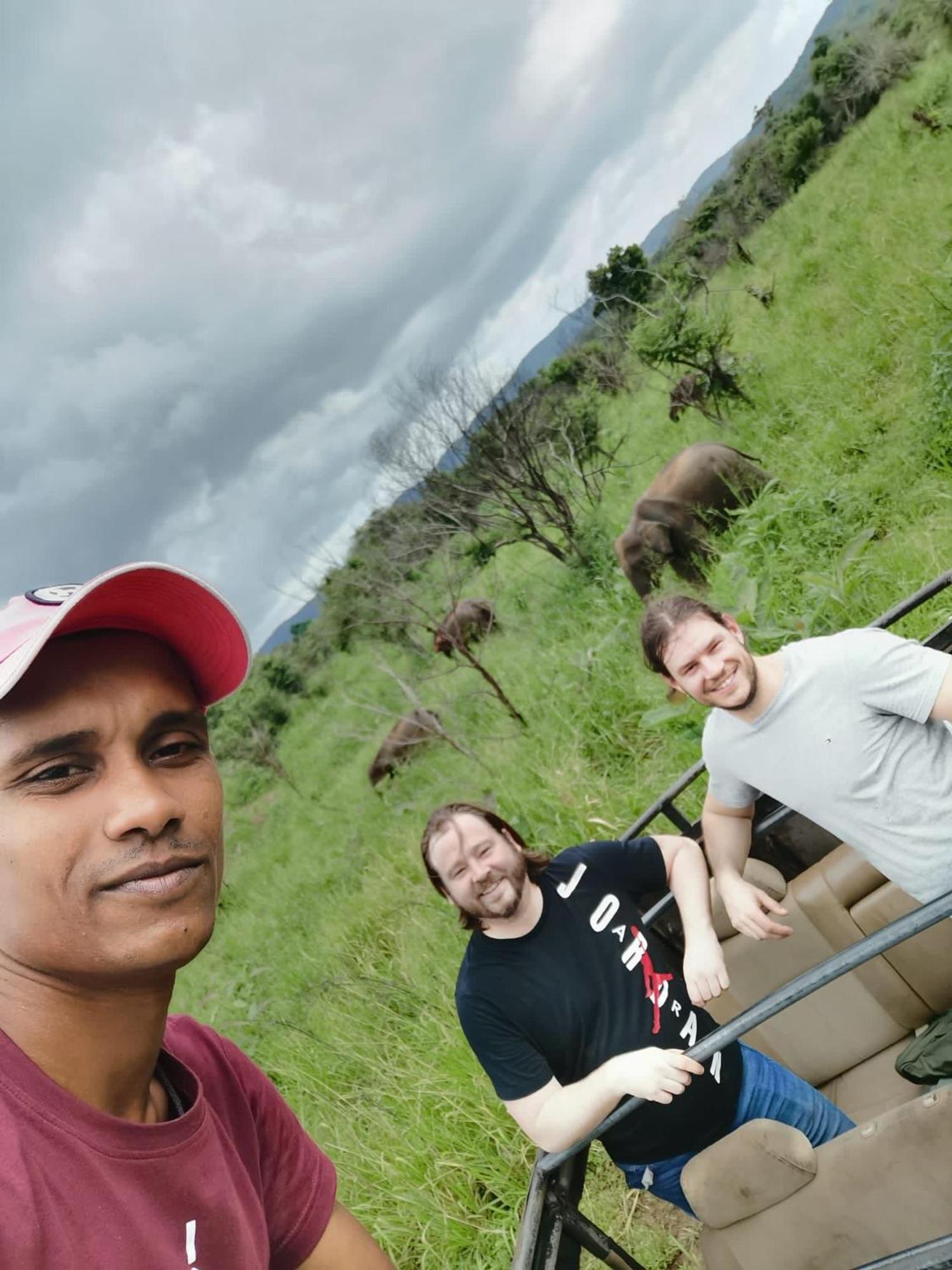 Elephant Safari Lodge Sigiriya Junction ฮาบารานา ภายนอก รูปภาพ