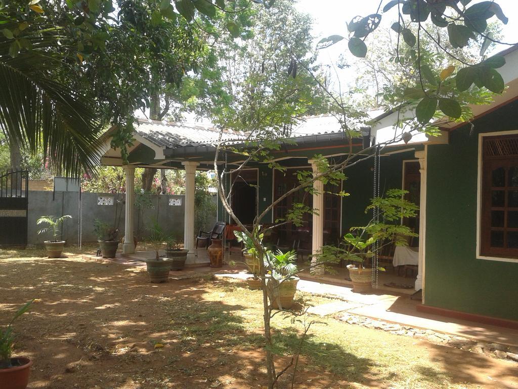 Elephant Safari Lodge Sigiriya Junction ฮาบารานา ภายนอก รูปภาพ