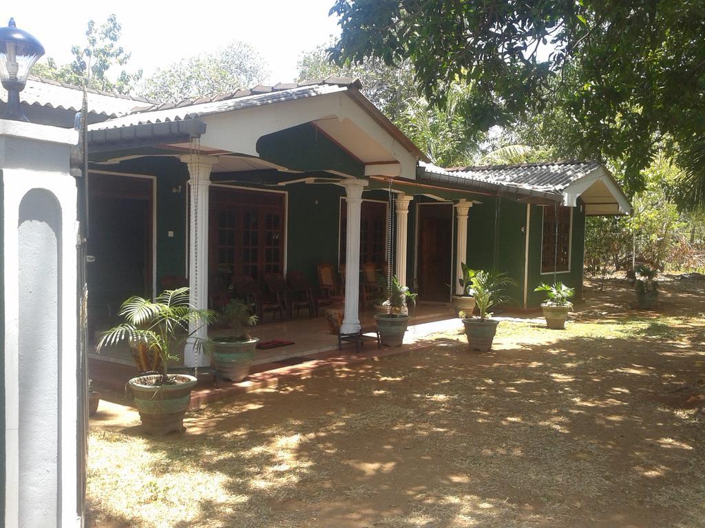 Elephant Safari Lodge Sigiriya Junction ฮาบารานา ภายนอก รูปภาพ